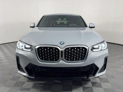 2023 BMW X4 xDrive30i
