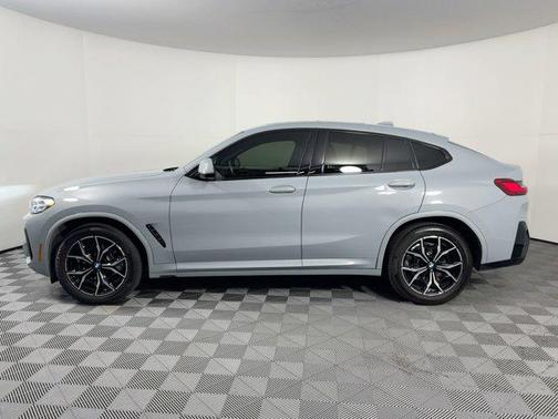 2023 BMW X4 xDrive30i
