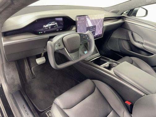 2022 Tesla Model S Plaid
