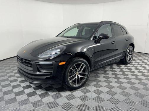 2026 Porsche Macan AWD