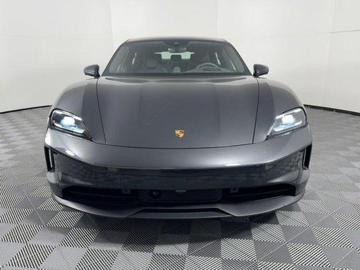 2025 Porsche Taycan RWD