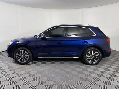 Navarra Blue Metallic 2021 Audi Q5 45 Premium Plus