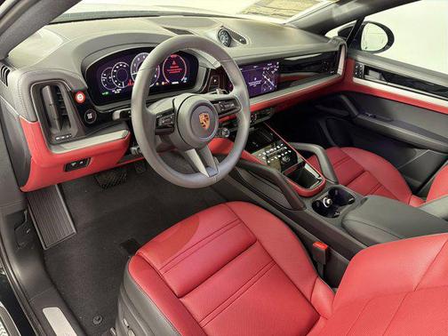 Chromite Black Metallic 2026 Porsche Cayenne Cayenne