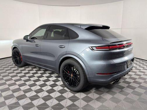 Vanadium Grey Metallic 2026 Porsche Cayenne S