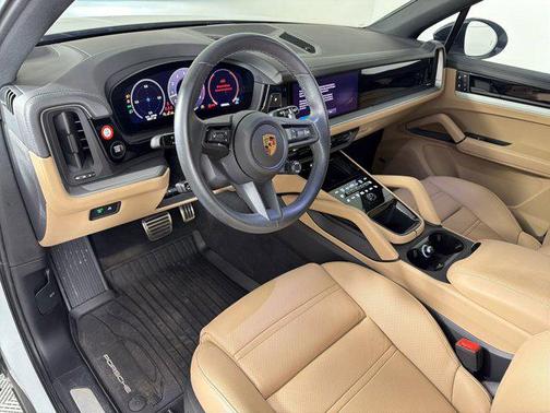 Carrara White Metallic 2024 Porsche Cayenne S