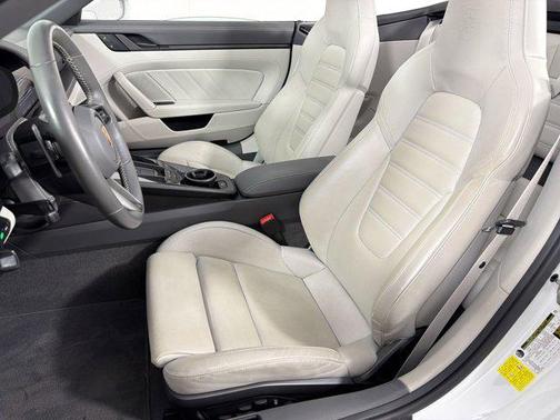 White 2022 Porsche 911 Carrera 4 GTS