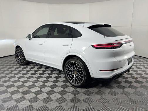 2023 Porsche Cayenne S