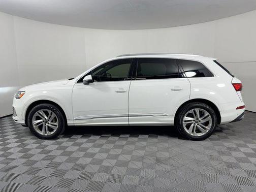 2021 Audi Q7 45 Premium