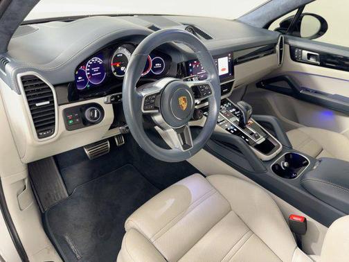 2022 Porsche Cayenne GTS