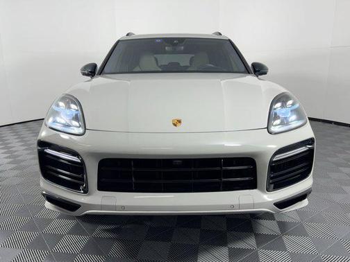 2022 Porsche Cayenne GTS