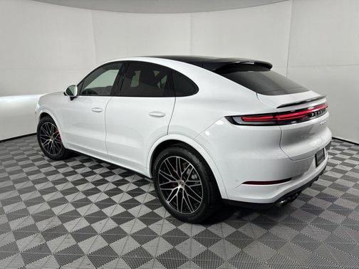 2025 Porsche Cayenne S