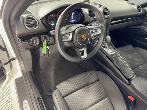 2020 Porsche 718 Cayman T