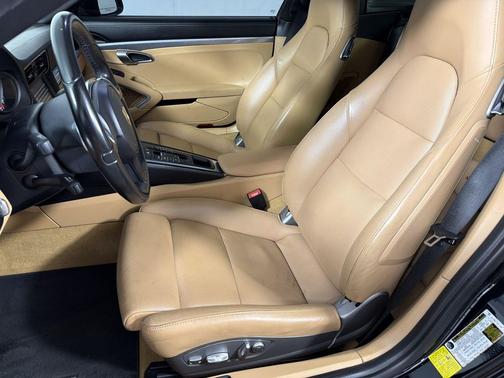 Jet Black Metallic 2016 Porsche 911 Targa 4S