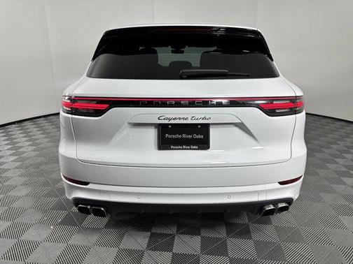 2022 Porsche Cayenne Turbo