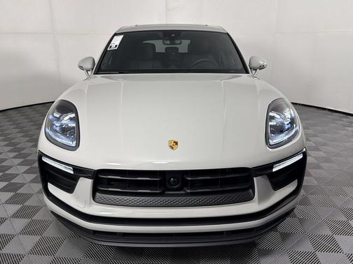 Chalk 2026 Porsche Macan Macan