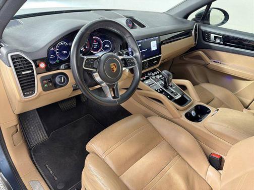 Biscay Blue Metallic 2019 Porsche Cayenne Cayenne