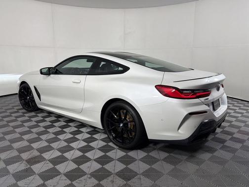Mineral White Metallic 2026 BMW M850 xDrive