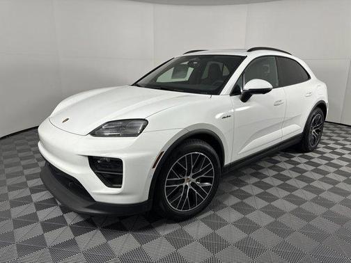 2025 Porsche Macan Electric