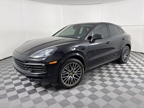 Jet Black Metallic 2020 Porsche Cayenne S