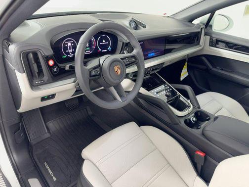 2026 Porsche Cayenne E-Hybrid