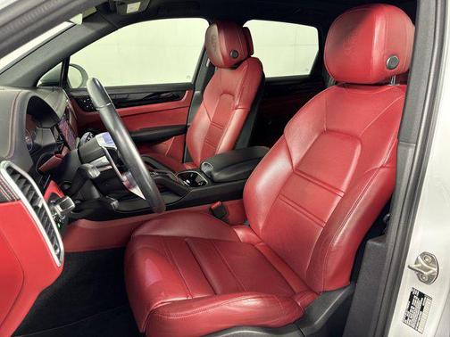 2021 Porsche Cayenne S