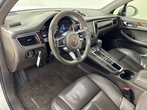 2018 Porsche Macan AWD