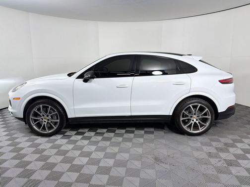 Carrara White Metallic 2021 Porsche Cayenne Cayenne