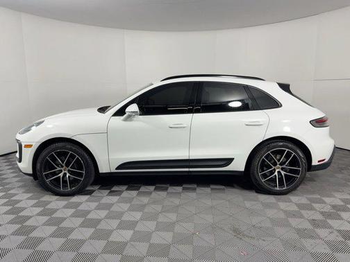 2024 Porsche Macan AWD