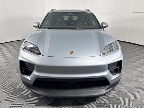 2025 Porsche Macan Electric