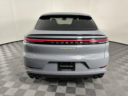 2025 Porsche Cayenne S