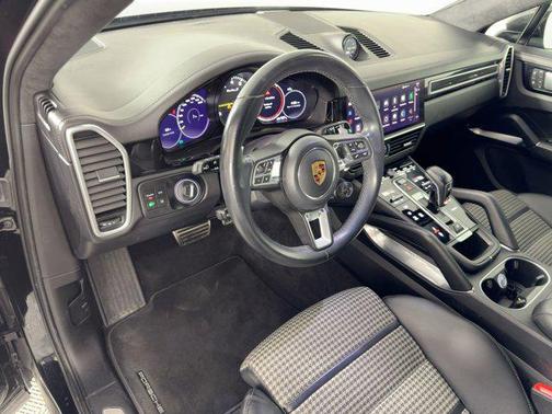 2023 Porsche Cayenne Cayenne Turbo S E-Hybrid