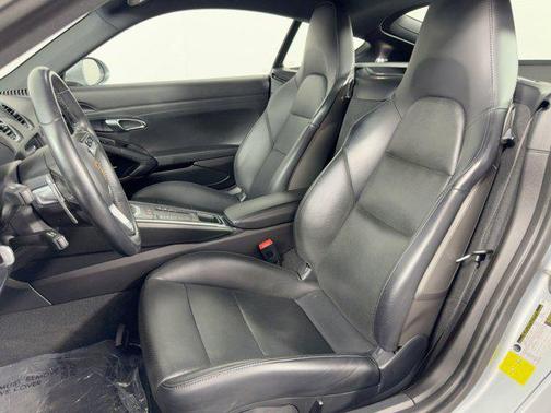 2022 Porsche 718 Cayman S