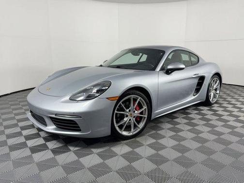 2022 Porsche 718 Cayman S