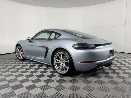 2022 Porsche 718 Cayman S