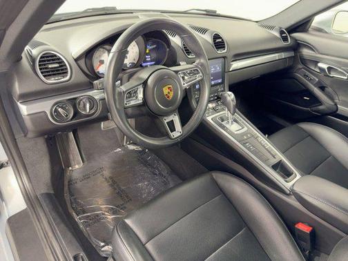2022 Porsche 718 Cayman S