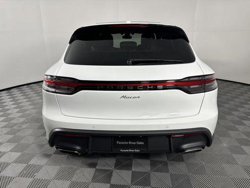 2025 Porsche Macan AWD