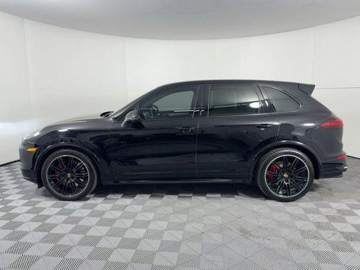 2018 Porsche Cayenne GTS