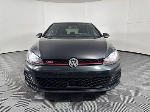 2017 Volkswagen Golf GTI 2.0T Autobahn 4-Door