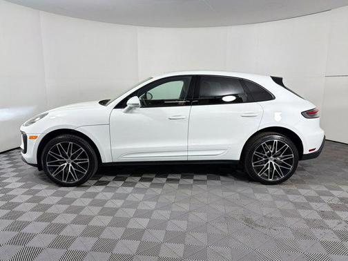 2026 Porsche Macan Macan