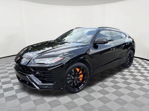 Nero Noctis Metallic 2022 Lamborghini Urus AWD