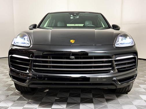 Black 2023 Porsche Cayenne Platinum Edition