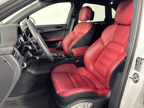 White 2025 Porsche Macan Macan
