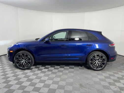 2026 Porsche Macan AWD