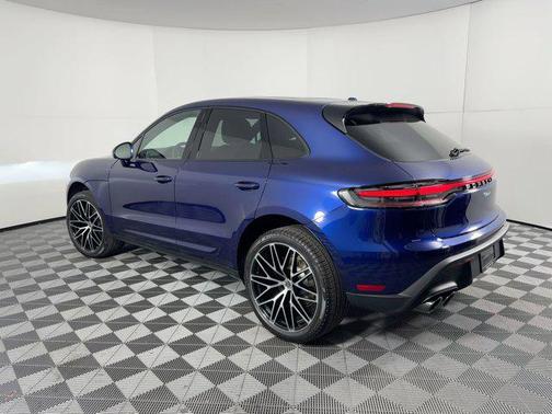 2026 Porsche Macan AWD
