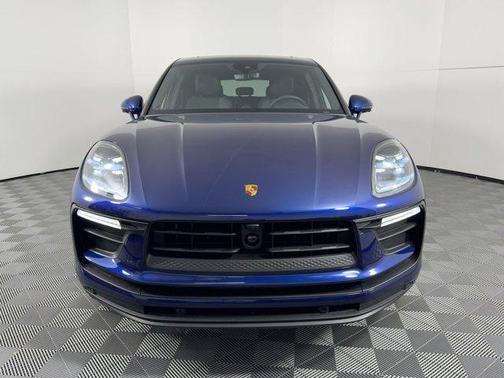 2026 Porsche Macan AWD