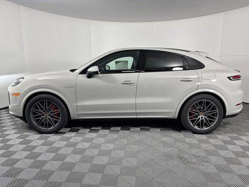 Chalk 2026 Porsche Cayenne Cayenne S E-Hybrid