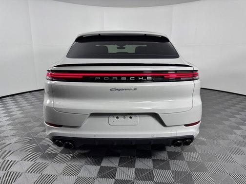 Chalk 2026 Porsche Cayenne Cayenne S E-Hybrid