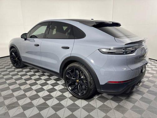 2022 Porsche Cayenne Turbo GT