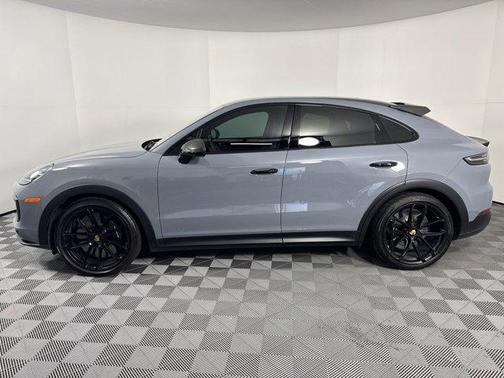 2022 Porsche Cayenne Turbo GT