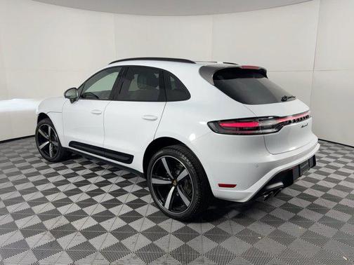 2026 Porsche Macan T